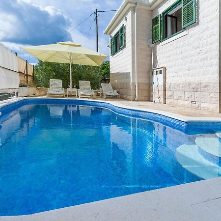 Villa Holiday Home Zvecanje المظهر الخارجي الصورة