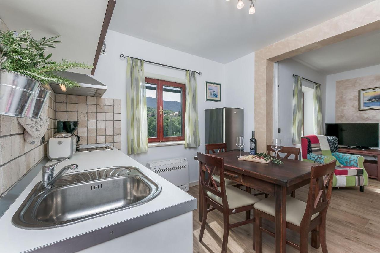 Villa Holiday Home Zvecanje المظهر الخارجي الصورة