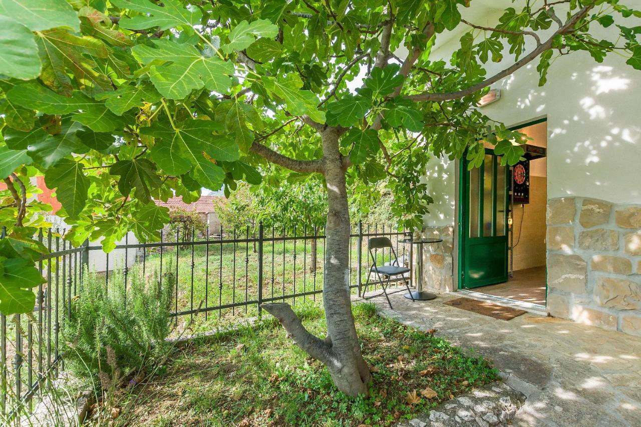 Villa Holiday Home Zvecanje المظهر الخارجي الصورة